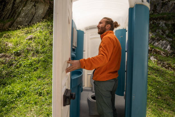 Portable Toilet Options We Offer in South Farmingdale, NY